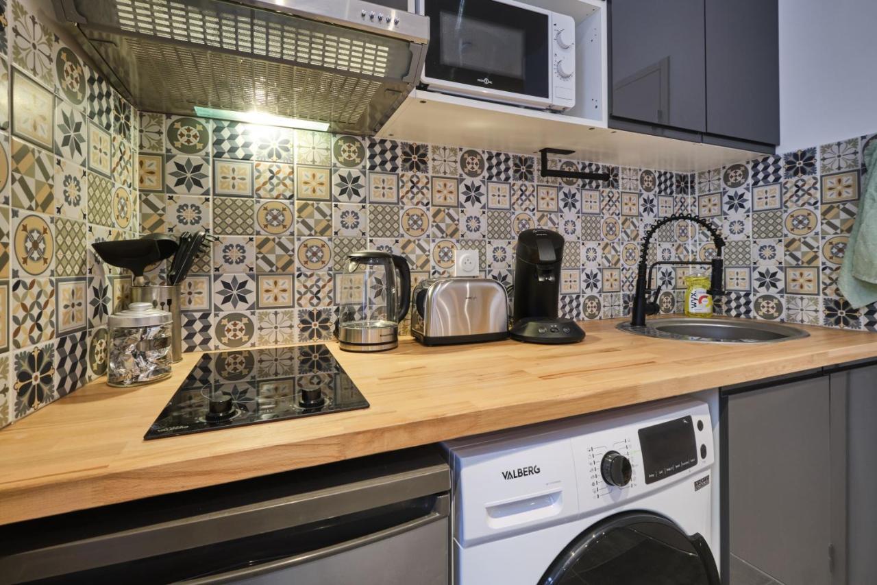 Place Carnot - Studio Tout Equipe Avec Jacuzzi Proche Toutes Commodites カルカソンヌ エクステリア 写真