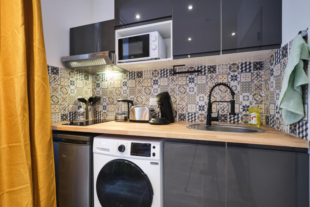 Place Carnot - Studio Tout Equipe Avec Jacuzzi Proche Toutes Commodites カルカソンヌ エクステリア 写真