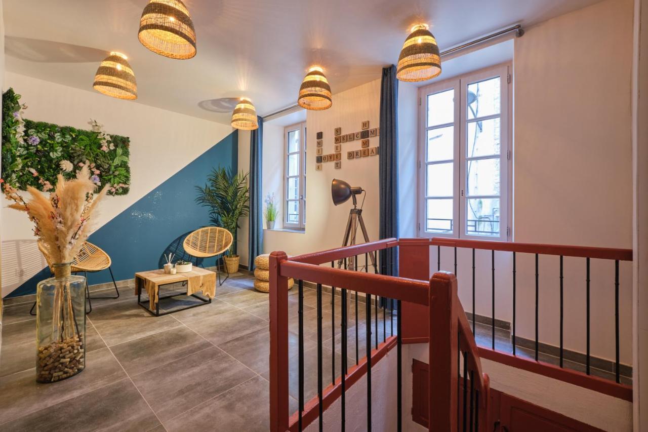 Place Carnot - Studio Tout Equipe Avec Jacuzzi Proche Toutes Commodites カルカソンヌ エクステリア 写真