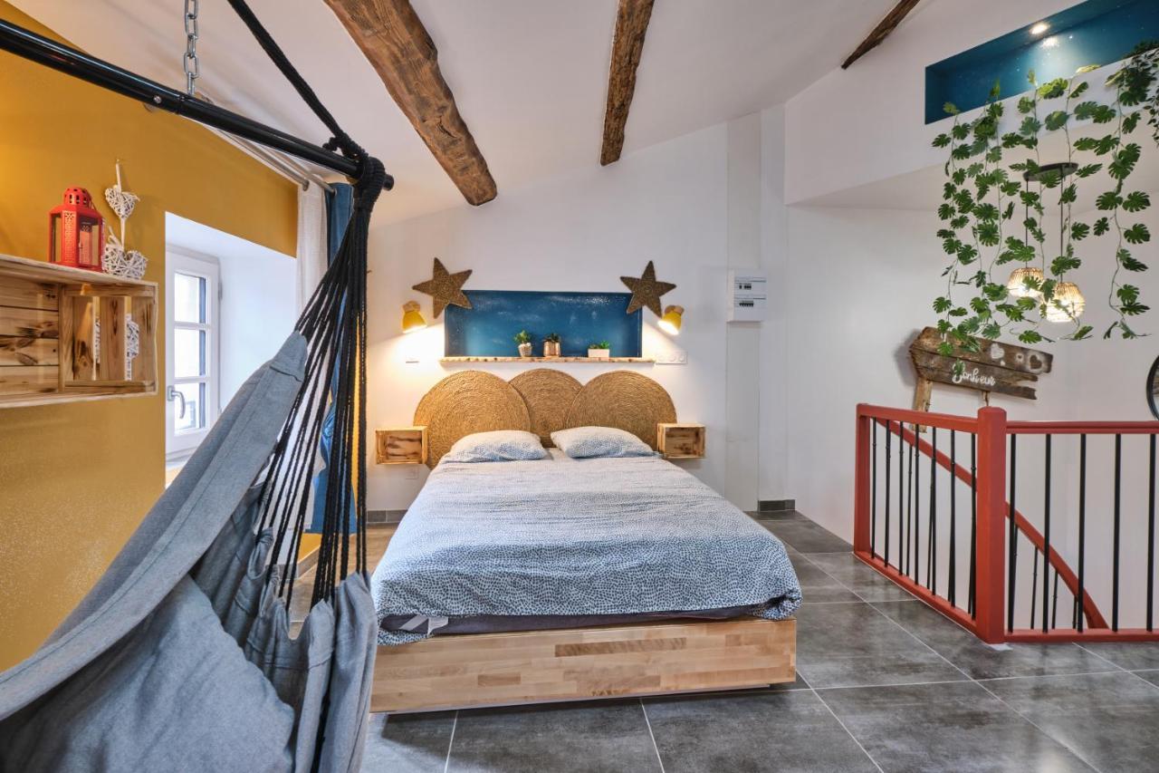 Place Carnot - Studio Tout Equipe Avec Jacuzzi Proche Toutes Commodites カルカソンヌ エクステリア 写真